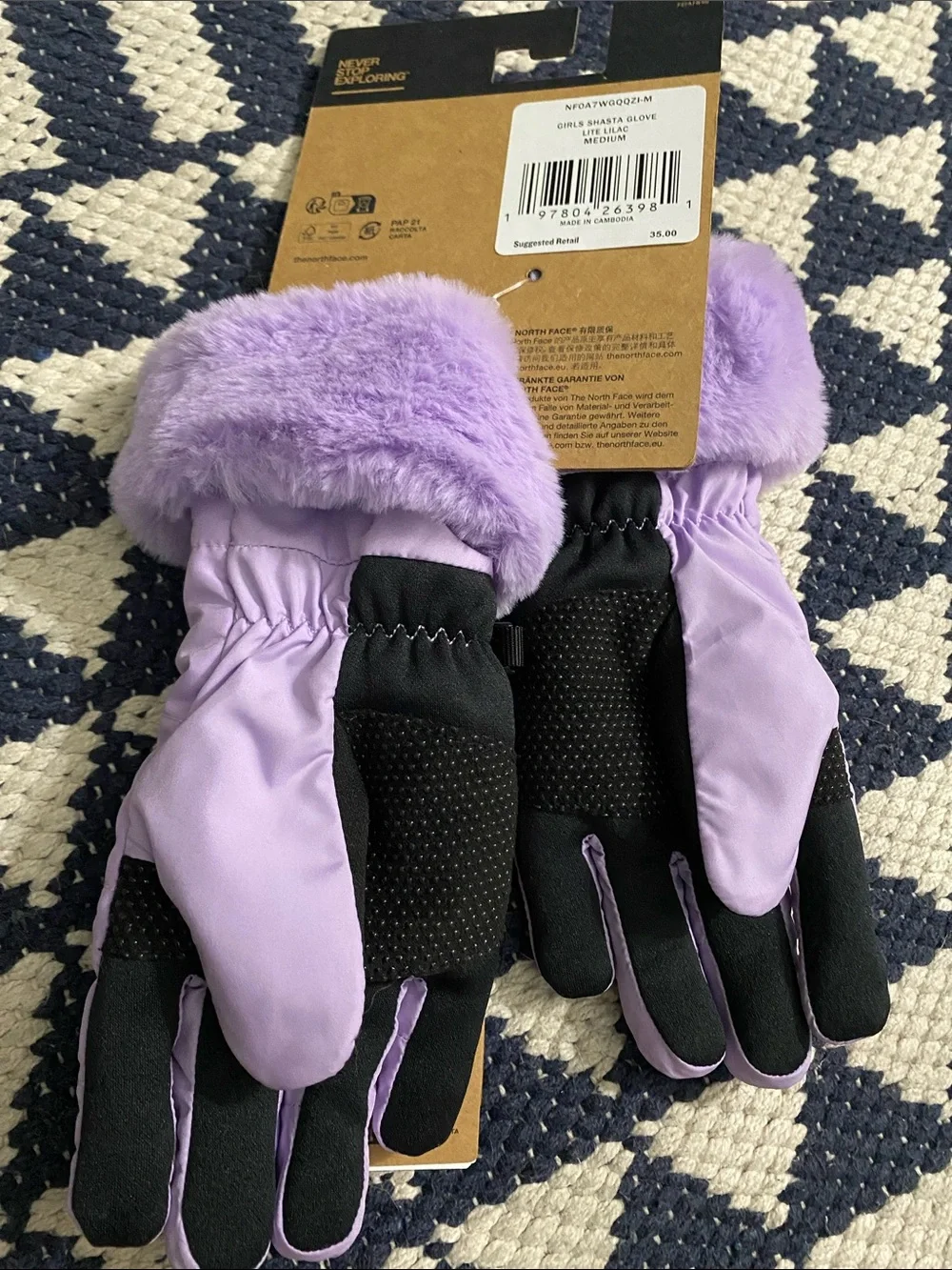 The North Face Girls' Shasta Glove in Lite Lilac NWT